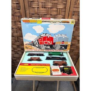 Antique Tri-ang Railways Meccano HO Scale Electric Train Set